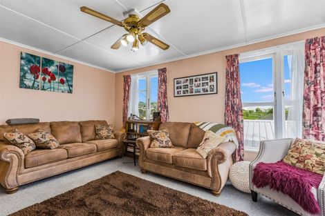 Photo of property in 34 Dimock Street, Titahi Bay, Porirua, 5022