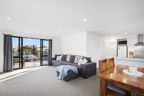 Photo of property in 17a Mellsop Avenue, Waiuku, 2123