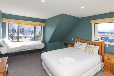 Photo of property in 12 Hamilton Drive, Lake Tekapo, 7999