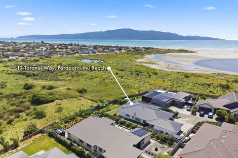 Photo of property in 19 Taranui Way, Paraparaumu Beach, Paraparaumu, 5032