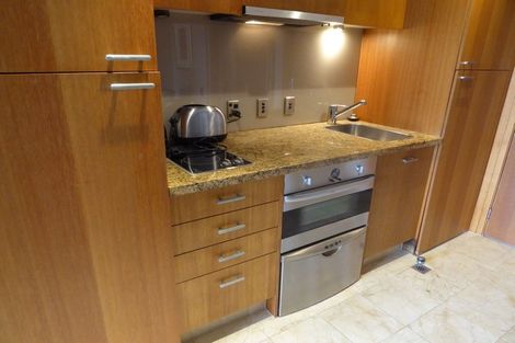 Photo of property in The Metropolis Apartments, 2415/1 Courthouse Lane, Auckland Central, Auckland, 1010