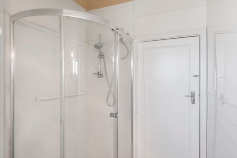 Photo of property in 16 Coopers Road, Dallington, Christchurch, 8061