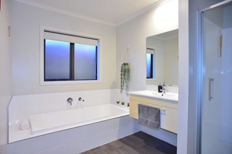 Photo of property in 4 Patatee Terrace, Baverstock, Hamilton, 3200