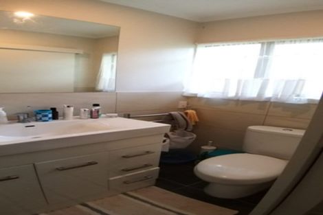 Photo of property in 5 Maugham Drive, Bucklands Beach, Auckland, 2014