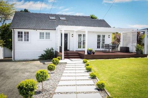 Photo of property in 190 West Tamaki Road, Glen Innes, Auckland, 1072