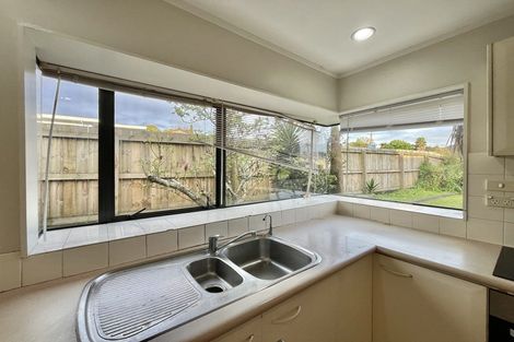 Photo of property in 40a Redoubt Road, Goodwood Heights, Auckland, 2105