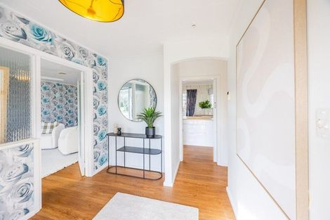 Photo of property in 8 Crichton Place, Taradale, Napier, 4112