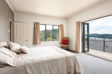 Photo of property in 24 Harbour View Heights, Picton, 7220