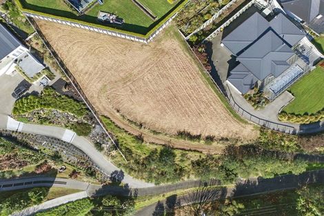 Photo of property in 2 Ranginui Loop Road, Welcome Bay, Tauranga, 3175