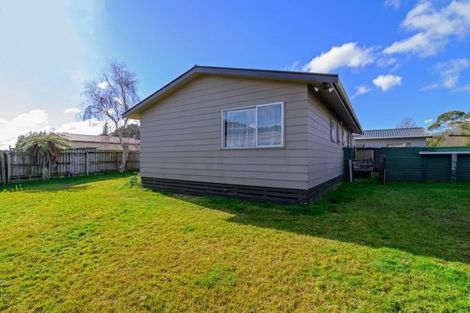 Photo of property in 103b Aquarius Drive, Kawaha Point, Rotorua, 3010