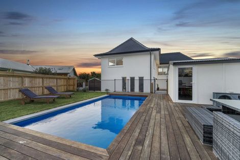 Photo of property in 61 Links View Drive, Omokoroa, 3114