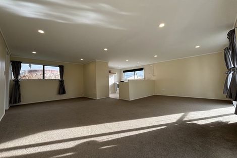 Photo of property in 42 Codlin Road, Waiuku, 2683