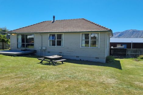 Photo of property in 16 Aorangi Crescent, Lake Tekapo, 7999