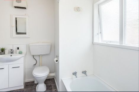 Photo of property in 30a Friend Street, Karori, Wellington, 6012