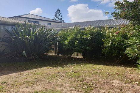 Photo of property in 37 Kerrs Road, Wiri, Auckland, 2104