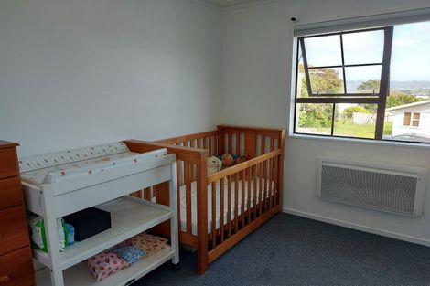 Photo of property in 11 Marne Grove, Waitangirua, Porirua, 5024