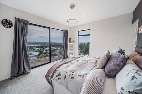 Photo of property in 14 Pennine Way, Huntsbury, Christchurch, 8022