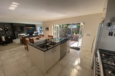 Photo of property in 10 Saltaire Street, Avondale, Auckland, 1026