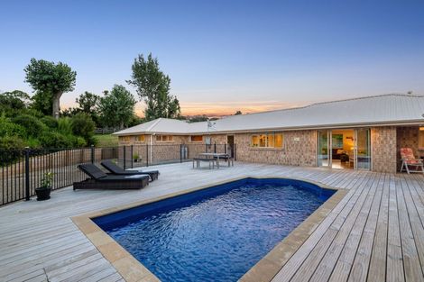 Photo of property in 43 Moses Road, Kaukapakapa, 0873