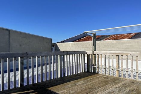 Photo of property in 20 Waverley Street, South Dunedin, Dunedin, 9012