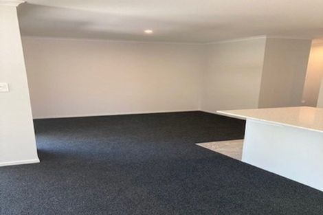 Photo of property in 10 Ratahi Way, Omokoroa, 3114