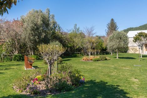 Photo of property in Redwood Village, 36/42 Main Road, Tawa, Wellington, 5028