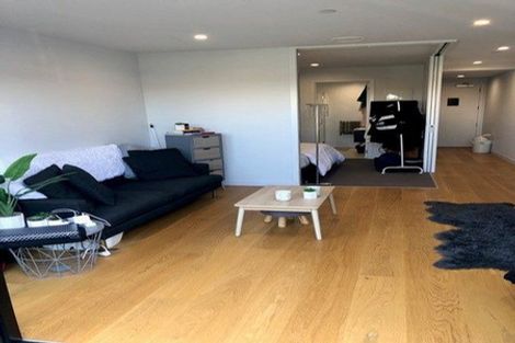 Photo of property in Frank Sargeson Apts, 5/74g Anzac Street, Takapuna, Auckland, 0622