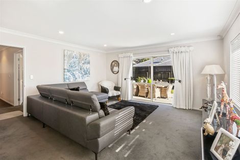 Photo of property in 5 Amoka Crescent, Parklands, Christchurch, 8083