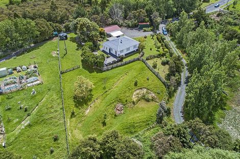 Photo of property in 37 Pahi Road, Paparoa, 0571