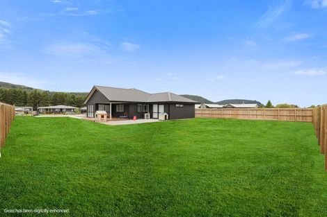 Photo of property in 52 Oakdale Drive, Kinloch, Taupo, 3377