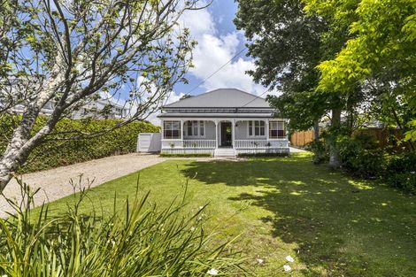 Photo of property in 154 Hinemoa Street, Birkenhead, Auckland, 0626