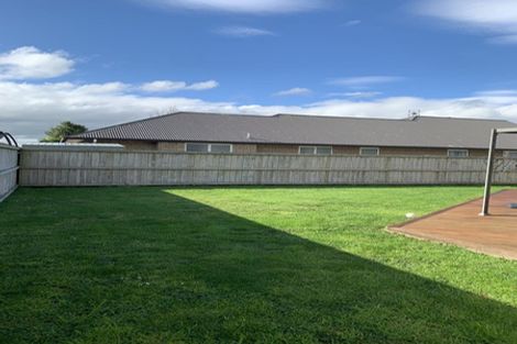 Photo of property in 37 Piwakawaka Court, Rototuna North, Hamilton, 3210