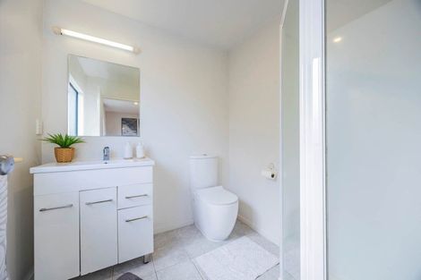 Photo of property in Casa Bella, 9/427 Albany Highway, Albany, Auckland, 0632