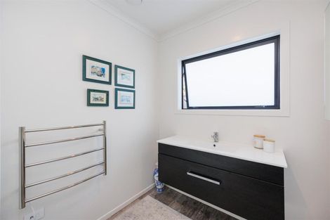 Photo of property in 1 William Street, Marton, 4710