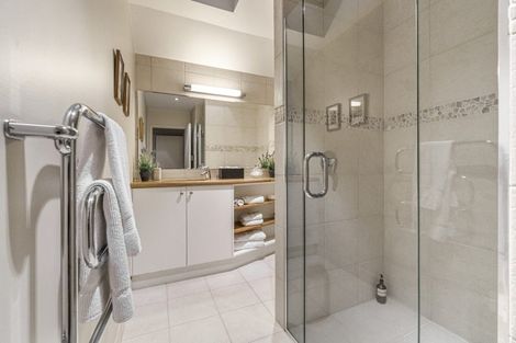 Photo of property in 2 Puriri Place, Sandspit, Warkworth, 0982