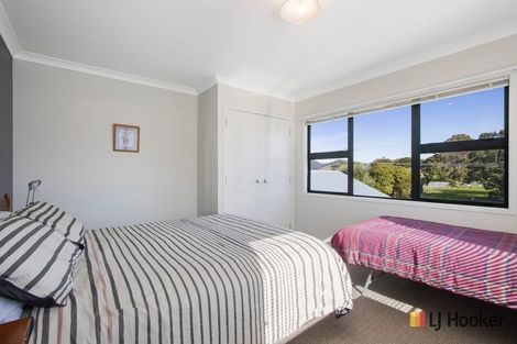 Photo of property in 33 The Crescent, Waihi Beach, 3611