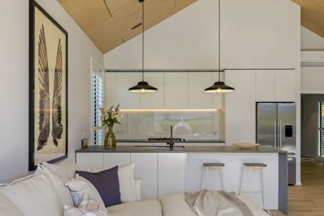 Photo of property in 8 Soudley Court, Jacks Point, Queenstown, 9371