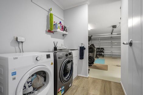 Photo of property in 15 Adler Drive, Ohauiti, Tauranga, 3112