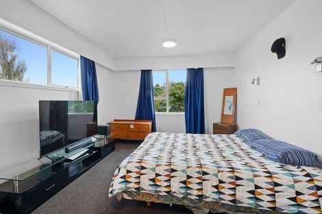 Photo of property in 20 Stuart Place, Blagdon, New Plymouth, 4310