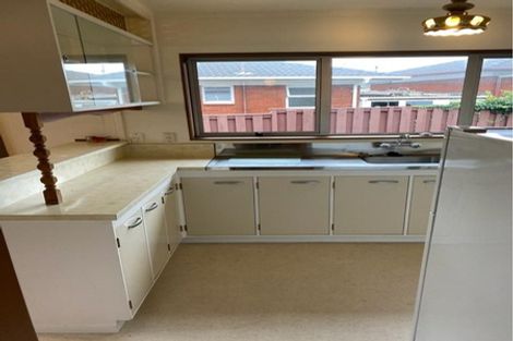 Photo of property in 1/20 Shakespeare Road, Milford, Auckland, 0620