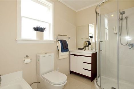 Photo of property in 1/12 Bond Crescent, Forrest Hill, Auckland, 0620