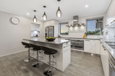 Photo of property in 4 Maddies Road, Kaukapakapa, 0873