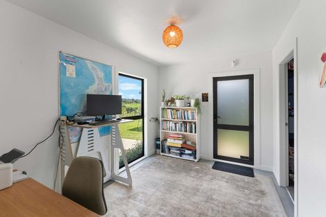 Photo of property in 50 Kents Road, Reikorangi, Waikanae, 5391