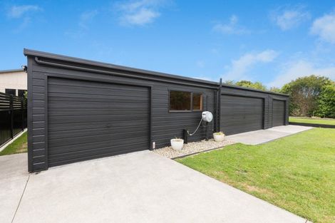 Photo of property in 526 Manutahi Road, Lepperton, New Plymouth, 4373