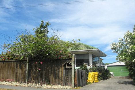 Photo of property in 41 Lake Terrace Road, Burwood, Christchurch, 8061