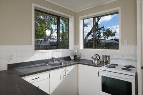 Photo of property in 3/13 Northall Road, New Lynn, Auckland, 0600