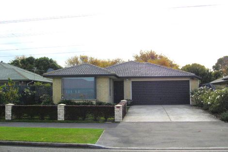 Photo of property in 12 Showgate Avenue, Sockburn, Christchurch, 8042