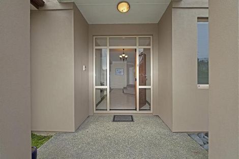 Photo of property in 24 George Deane Place, Greenhithe, Auckland, 0632