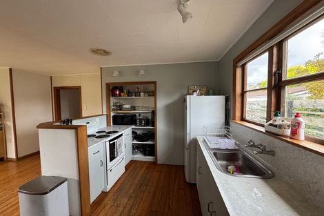 Photo of property in 11 Moa Road, Raumati Beach, Paraparaumu, 5032