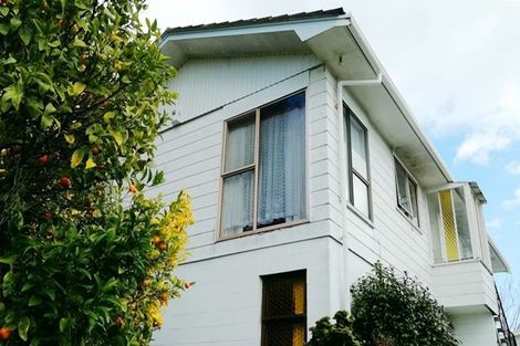 Photo of property in 69 Casuarina Road, Half Moon Bay, Auckland, 2012